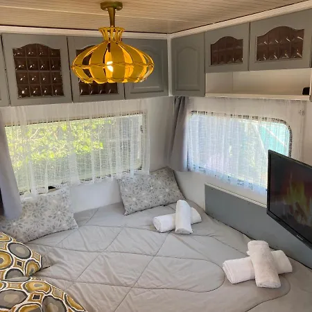 Camping Caravan Paradise - Delta Del Ebro *